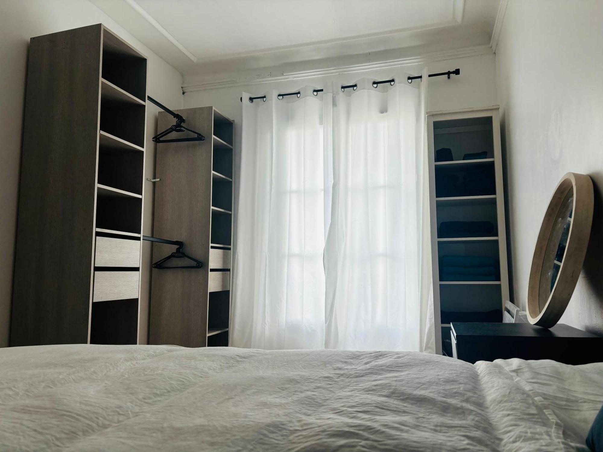 La Maison Du Bonheur A Charonne Париж Екстериор снимка